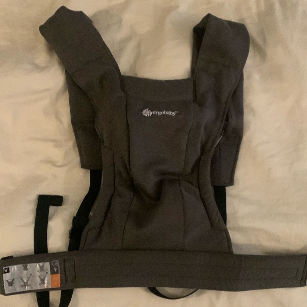 Ergobaby Embrace